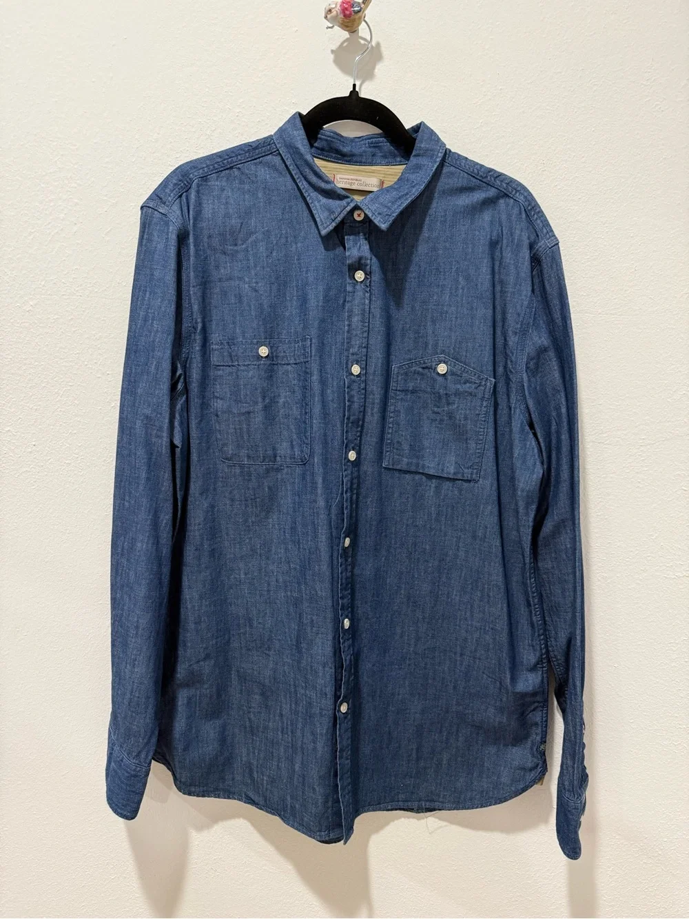 Banana Republic Men's Blue Denim Button-Up Shirt XL Slim Fit